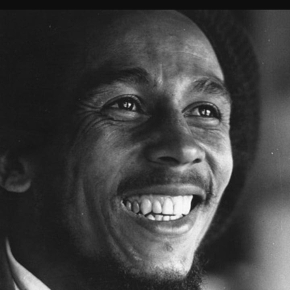 Meet your Posher, Raquel - Picture 1 of 1